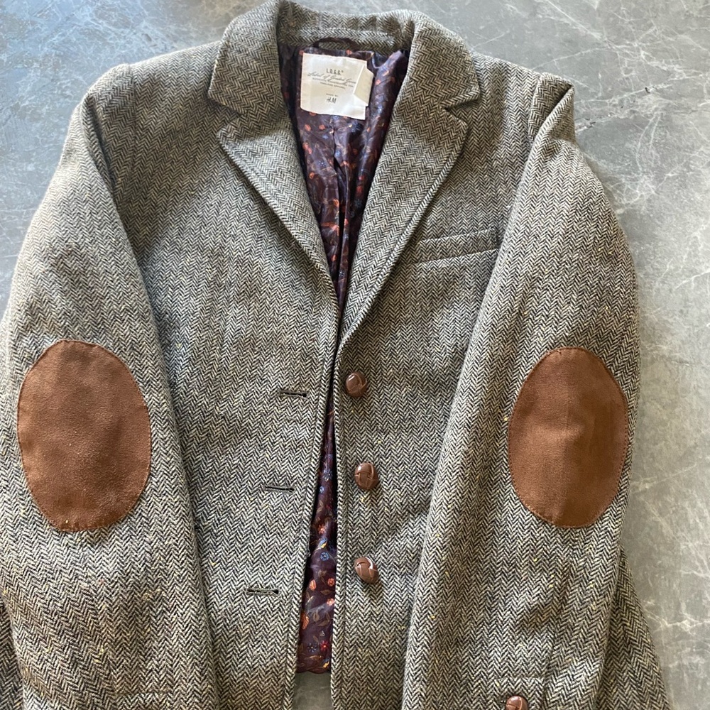 SOLD “H&M Blazer for women color gray size EUR 40,US 10,CA10 - Picture 3 of 6